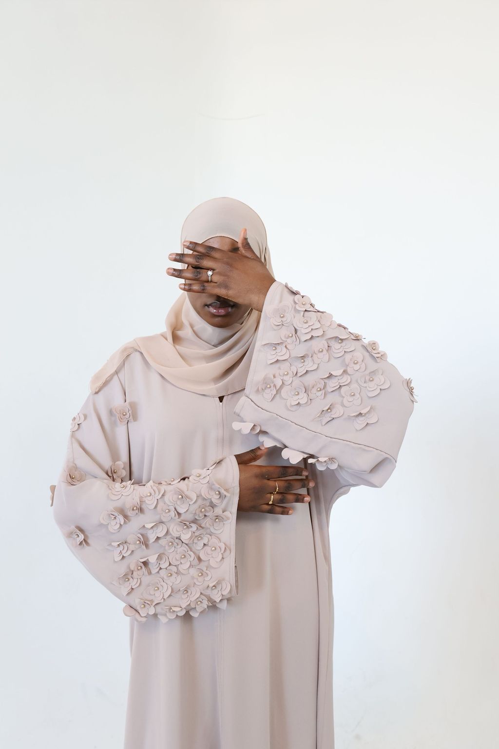 Cream - WARD ABAYA