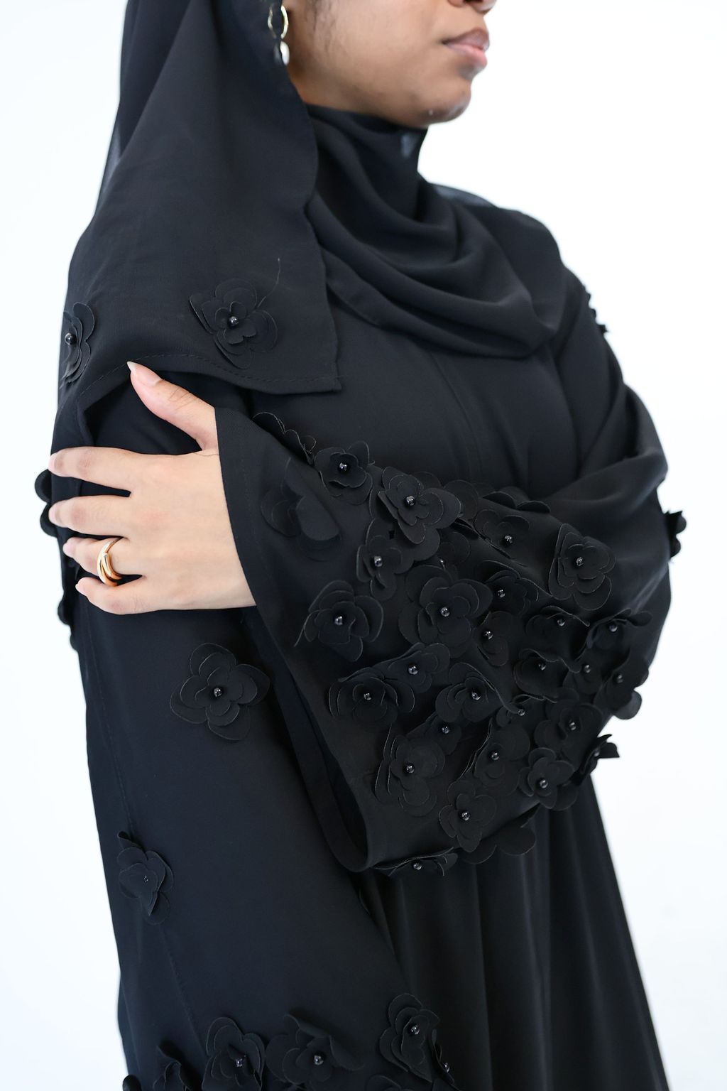 Black - WARD ABAYA