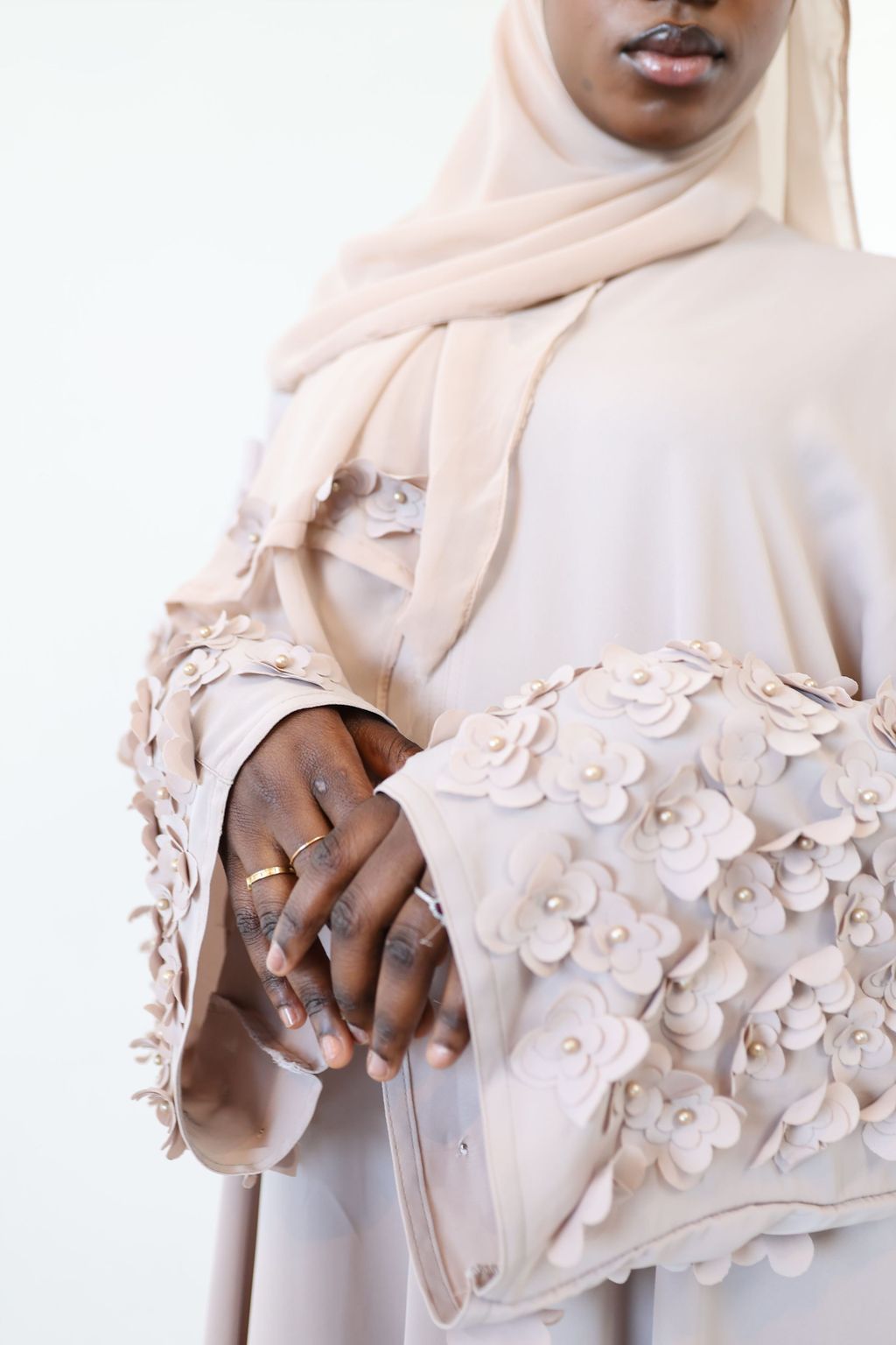 Cream - WARD ABAYA